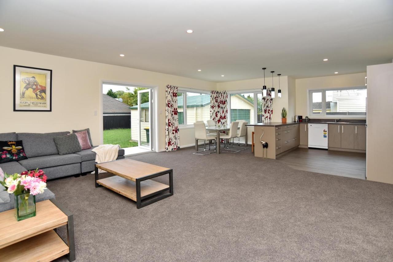 Weston Villa - Spacious & Family Friendly - Bookahome Christchurch Luaran gambar